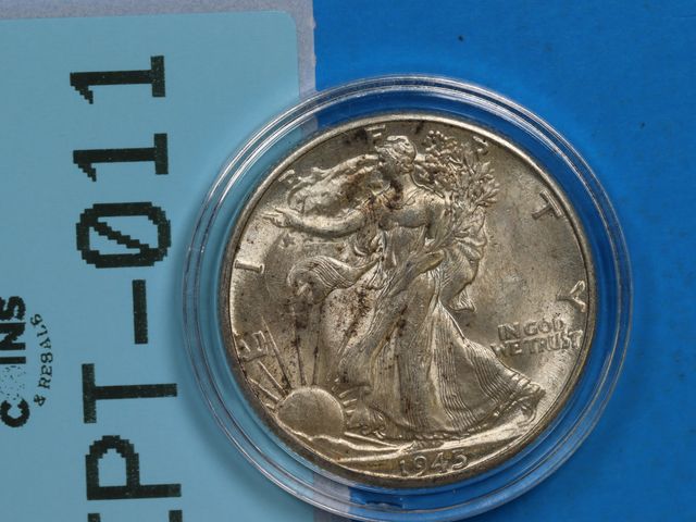 Lot 108-011 - 1945-D SILVER WALKING LIBERTY HALF DOLLAR EARLY U.S TYPE COIN SILVER 50C
