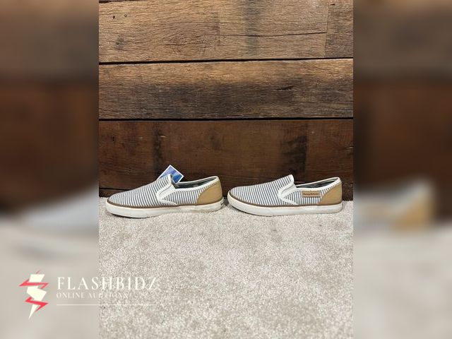 Lot 109-108 - Tommy Bahama Women’s Slip-On Shoes – Size 6.5