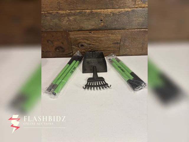 Lot 109-93 - Adjustable Garden Rake &amp; Scoop Set – Easy Clean-Up Kit