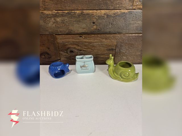 Lot 109-101 - Ceramic Figurine Lot – Fish, “Smile” Jar &amp; Snail Planter