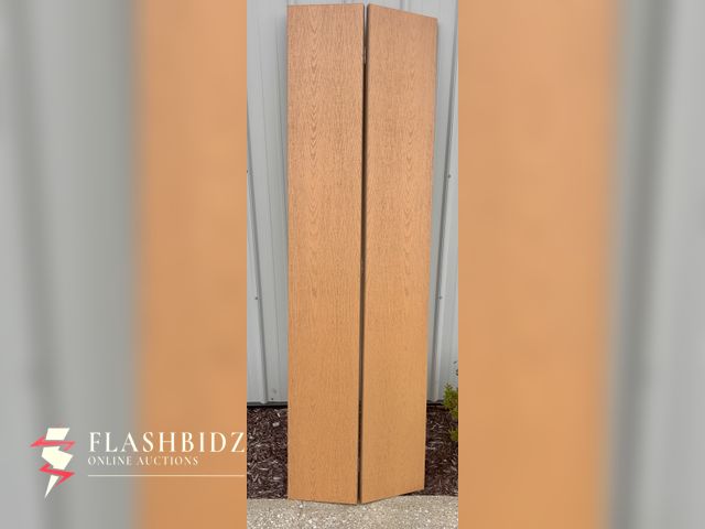 Lot 109-31 - Lot of 2 Masonite 24” Bi-Fold Closet Doors – Woodgrain Finish