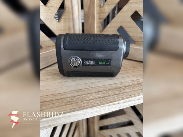 Lot 109-70 - Bushnell Tour V2 Laser Rangefinder – Golf Yardage Finder