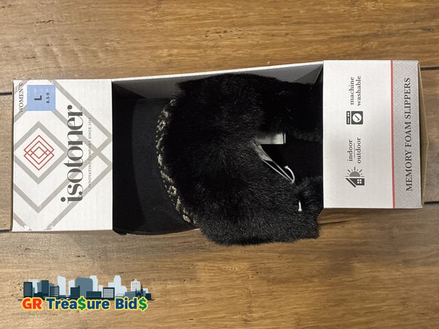 Lot 111-4343 - 1 New Faux Fur Slippers For Women Warm Plush Slip On House Shoes Cozy Non Slip Sole Indoor Outdoor C...