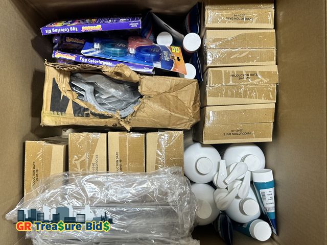 Lot 111-01125 - Mixed GENERAL MERCHANDISE full Medium box