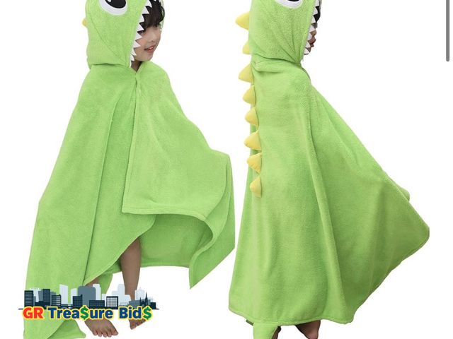 Lot 111-80167 - New  Bath Towel with Hooded Oversized Beach Towels Toddlers Boys Girls Bathrobe for Pool Beach Bathr...