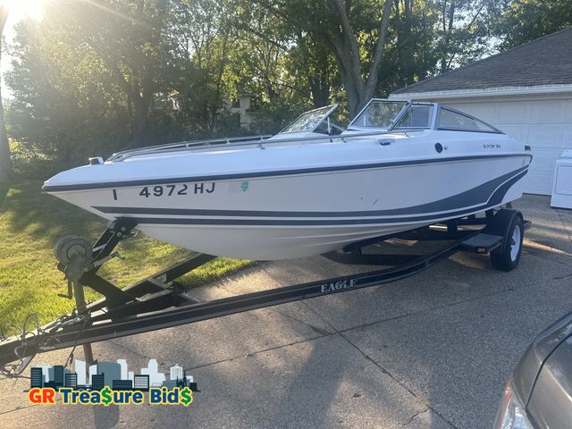 Lot 111-8522 - 1991 Baja Islander 204 BOAT 20 Foot 📍 Located in Holland, MI
This boat is a rare find and comes wit...
