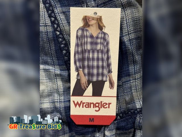 Lot 111-4407 - 1 New Wrangler Womens Plus Size Tops V Neck Plaid Shirts Summer long Sleeve Work Casual Blouses