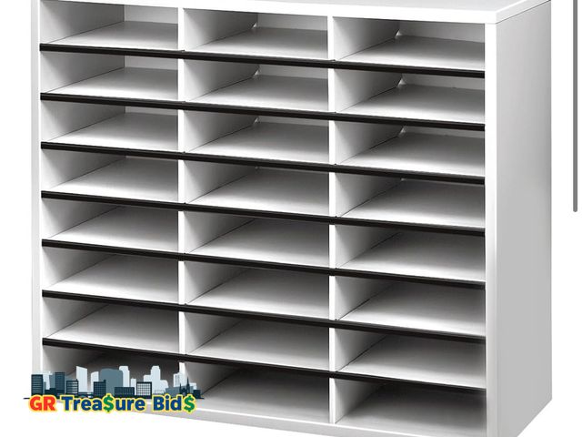 Lot 111-837336 - Fellowes 25041 Literature Organizer - 24 Compartment, Letter, Dove Gray