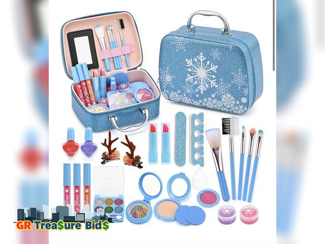 Lot 111-82672 - New Real Washable Makeup Kit for Girls - Non-Toxic Kids Play Make Up Set Toy for Toddlers Children, ...