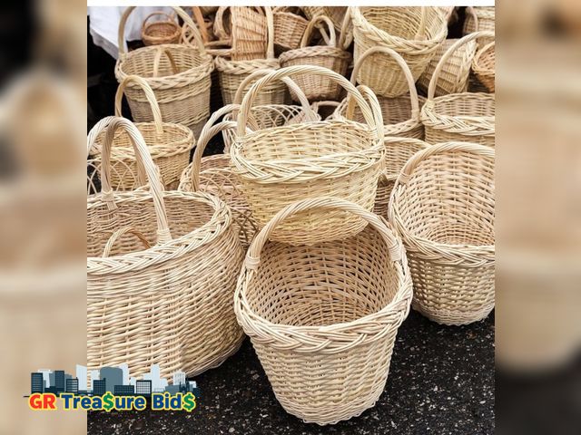 Lot 111-8773 - GNIEMCKIN # 8 Spline, 66 Ft Reed Spline, Natural Cane Webbing Roll, and Round Reed Coil for DIY Furn...