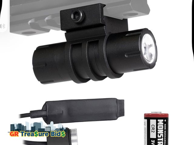 Lot 111-72295 - Monstrum 100 Lumens Ultra-Compact Flashlight with Rail Mount and Detachable Remote Pressure Switch