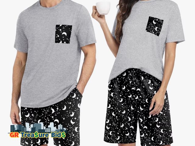 Lot 111-97882 - PrinStory Mens Pajama Sets Summer Pjs Sleepwear Nightwear Lightweight Quick Dry Soft Short Sleeve Sl...