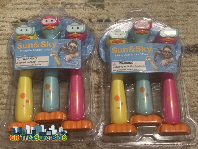 Lot 111-52434 - 2 set Summer Pool Toys Underwater Diving Games Dive Sticks Duck 3-Pack