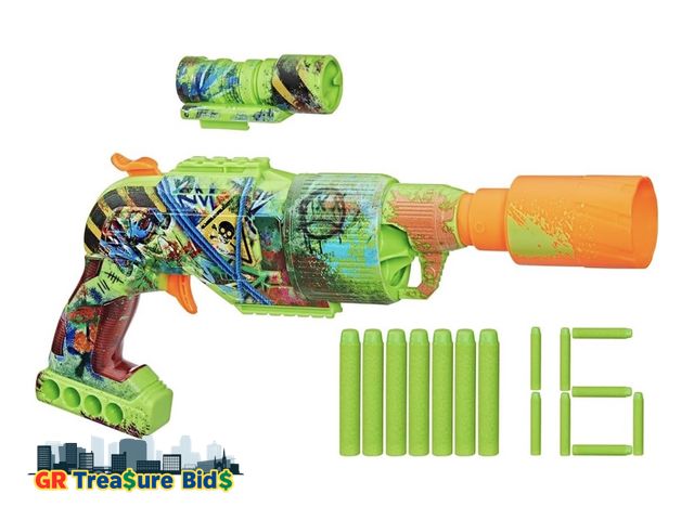 Lot 111-31139 - NERF Zombie Driller Dart Blaster, 16 Nerf Elite Darts, Rotating 5 Dart Cylinder, Removable Scope, Ou...