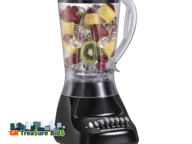 Lot 111-17321 - Hamilton Beach Smoothie 10-Speed Blender (black)