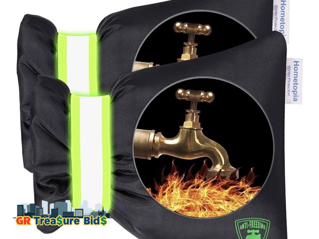 Lot 111-64147 - 2Pack Outdoor Faucet Covers for Winter - Pro 6.7" W x 8.3" H Outdoor Water Faucet Cover Socks for Wi...