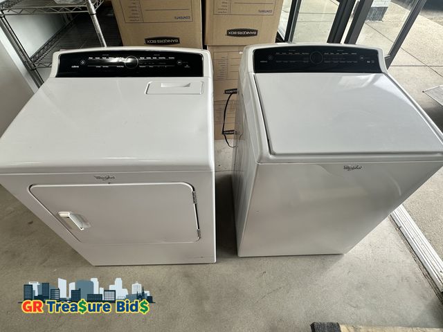 Lot 111-87577 - New Whirlpool Cabrio Washer & Dryer Set Washer &amp; Dryer Set – Large Capacity

Whirlpool Cabrio wa...