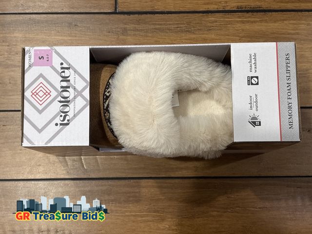 Lot 111-4341 - 1 New Faux Fur Slippers For Women Warm Plush Slip On House Shoes Cozy Non Slip Sole Indoor Outdoor C...