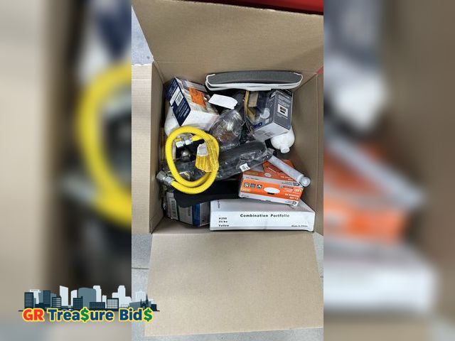 Lot 111-5678 - Mixed GENERAL MERCHANDISE Medium box