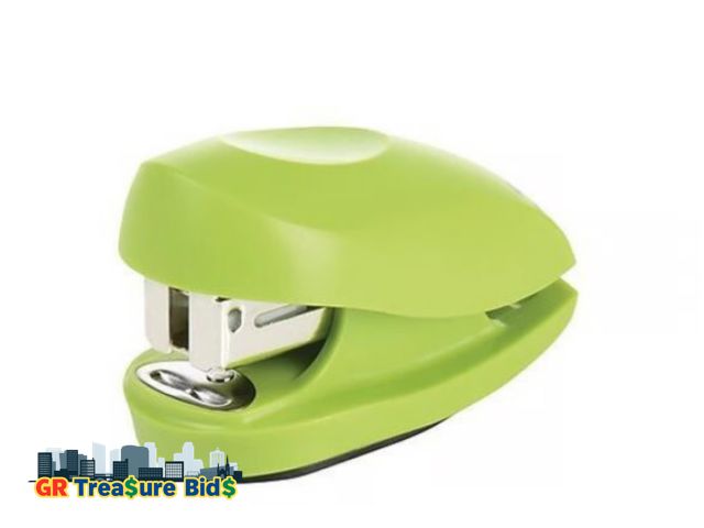 Lot 111-15940 - Light Green swingline mini TOT stapler