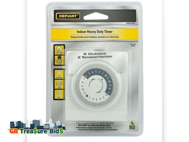 Lot 111-24475 - 15-Amp 24-Hour Plug-In Heavy Duty Mechanical Pin Timer with 2 Grounded Outlets