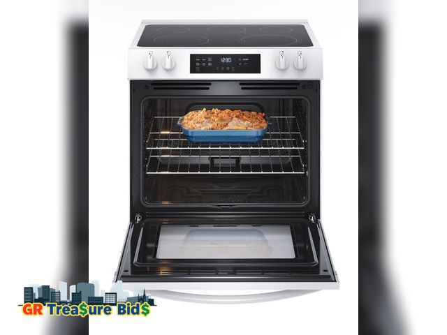 Lot 111-52026 - Frigidaire FCFE3062AWB Range 30" Electric Range with Steam Clean
30-Minute Steam Clean
A light, 30-m...