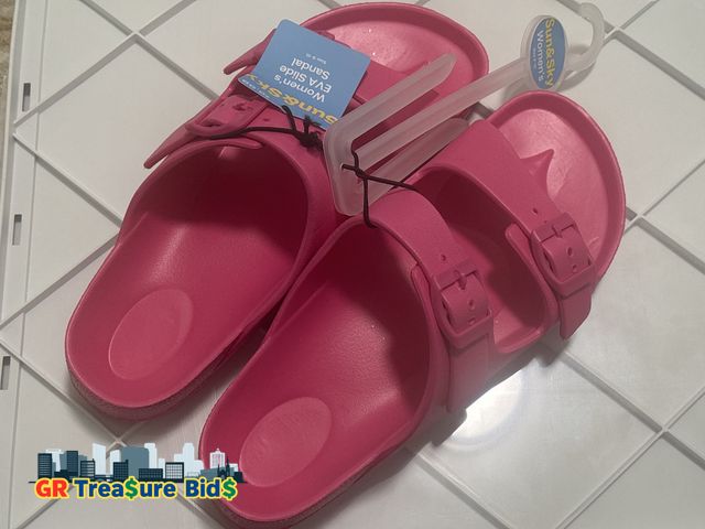 Lot 111-52462 - New Sun and sky women’s EVA slide sandal size 9-10