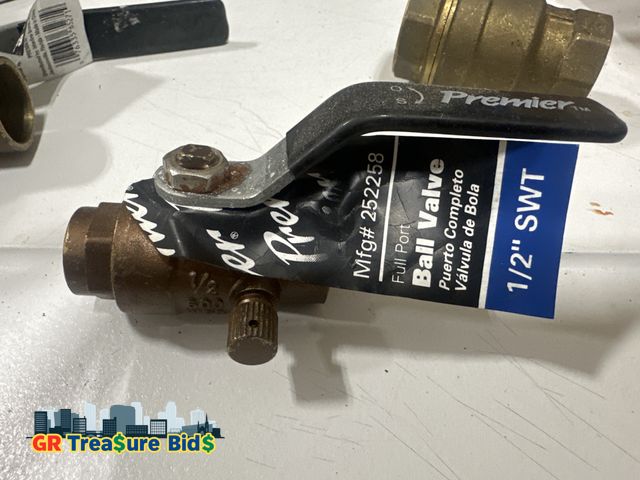 Lot 111-72902 - New 1/2″ Full Port Sweat Ball Valve – Lead-Free Copper (SWT)