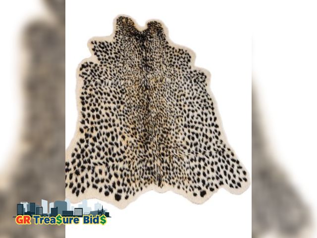 Lot 111-52426 - New Leopard Print Rug, Faux Cowhide Cheetah Skin Rug Animal Printed Area Rug Carpet for Home Office,...