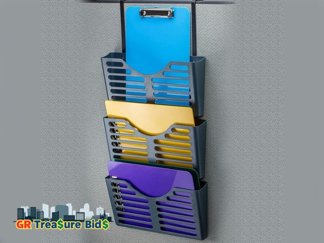 Lot 111-31216 - Officemate Verticalmate File Pocket with Hanger Set, Gray, 3 Pack (29314)