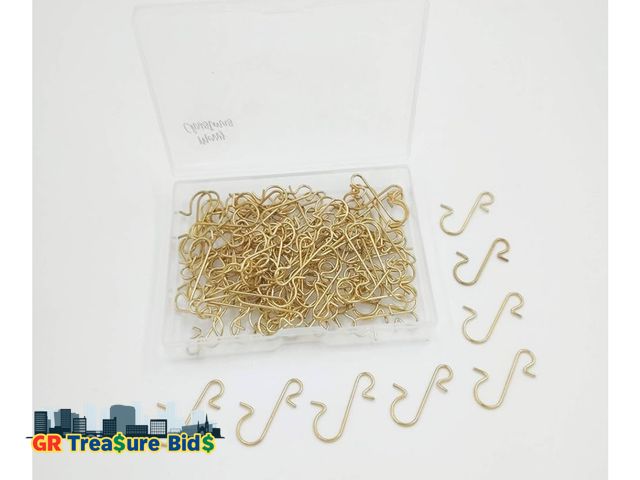 Lot 111-13741 - Pack Christmas Ornament Hooks Gold, Xmas Ornament Hangers Metal Wire Hooks S-Shaped for Christmas Tr...