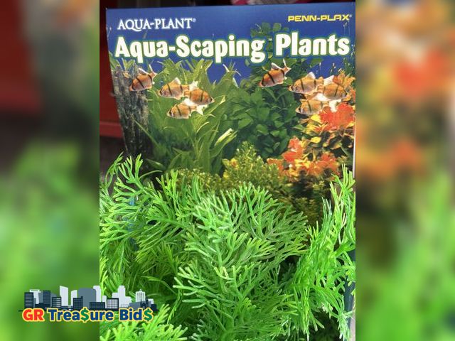 Lot 111-52271 - Hamiledyi Aquarium Plastic Plants Aquarium Decor Artificial Fish Tank Plants,Tall Fish Tank Decorati...