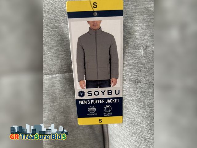 Lot 111-2044 - 1 New SOYBU, Men’s puffer jacket small size gray color