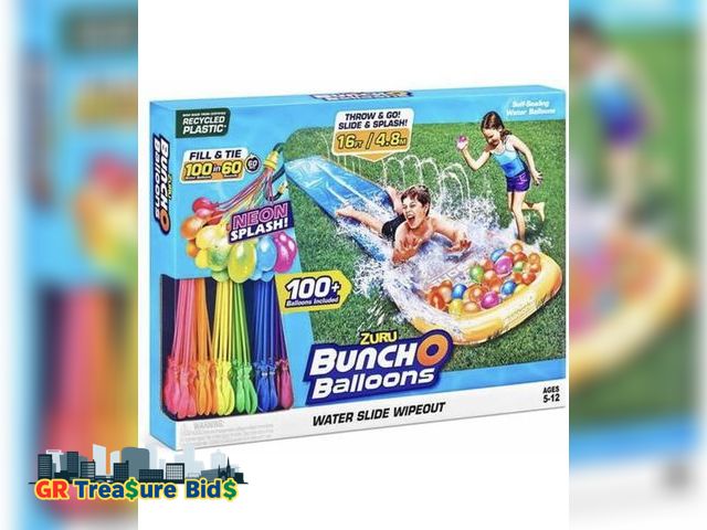 Lot 111-51289 - Water slide wipeout Sliding Track c/3 buncho Balloon Age (5-12) including 165+ balloons