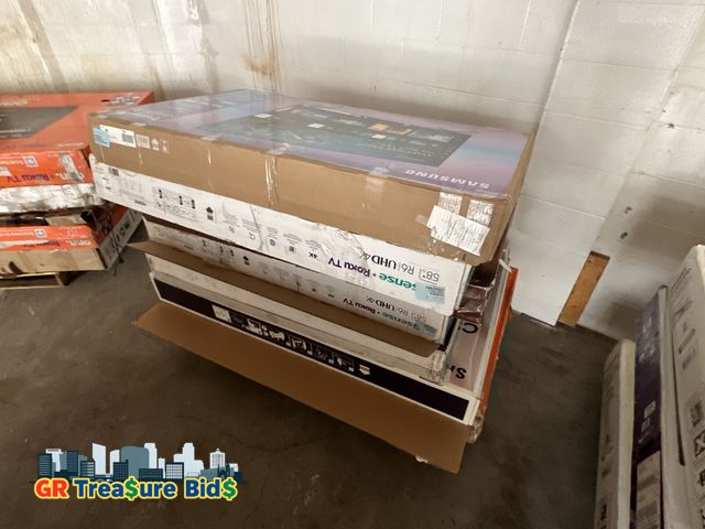 Lot 111-653565 - Lot of 7 TVs untested