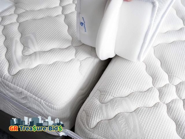 Lot 111-92662 - FeelAtHome Twin to King Bed Converter Kit - Bed Bridge - Twin XL Connector to King Maker - Mattress ...