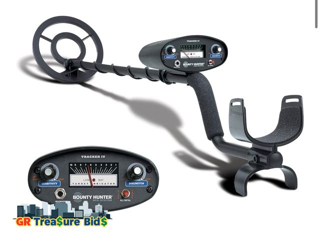 Lot 111-84596 - Bounty Hunter TK4 Tracker IV Metal Detector with Waterproof 8-Inch Coil, Versatile Detection Modes, ...
