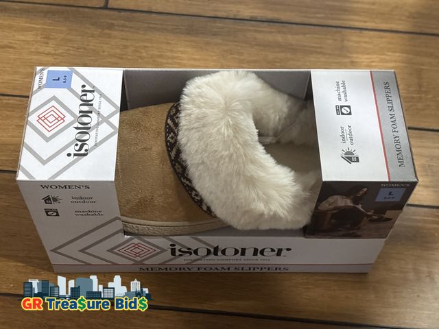 Lot 111-4335 - 1 New Faux Fur Slippers For Women Warm Plush Slip On House Shoes Cozy Non Slip Sole Indoor Outdoor C...