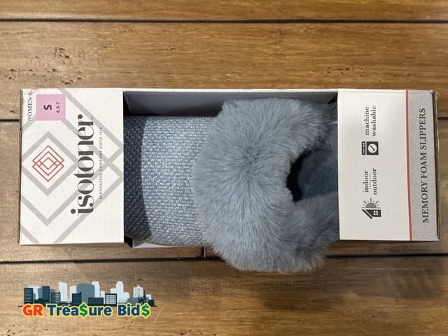 Lot 111-4351 - 1 New Faux Fur Slippers For Women Warm Plush Slip On House Shoes Cozy Non Slip Sole Indoor Outdoor C...