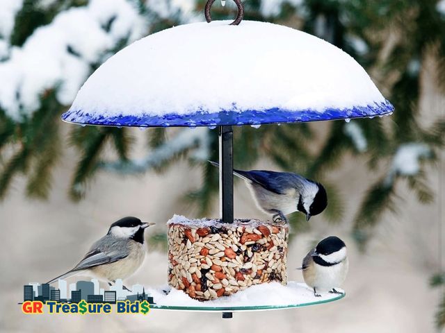 Lot 111-72562 - 360 Degree Petite Seed Cylinder Feeder, M392-200-15, 11 Inch Wide, Cobalt Blue