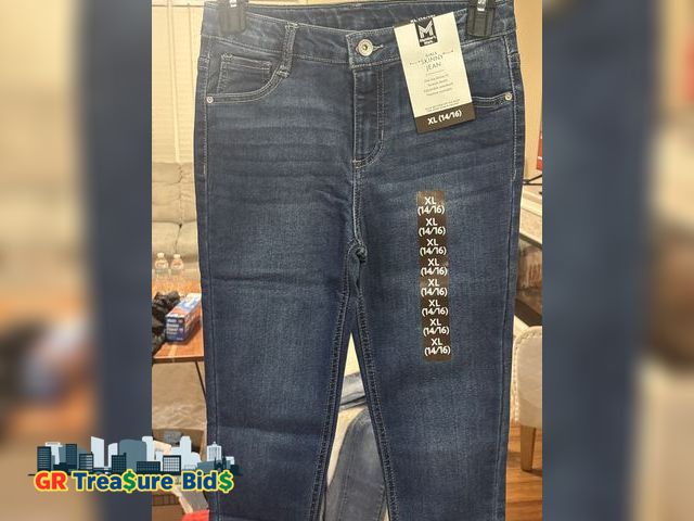 Lot 111-50230 - New Girls skinny jeans , mod rise fit stretch denim adjustable waistband size XL (14/16)