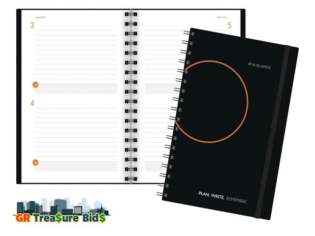 Lot 111-56981 - AT-A-GLANCETwo Days Per Page Planning Notebook 80-