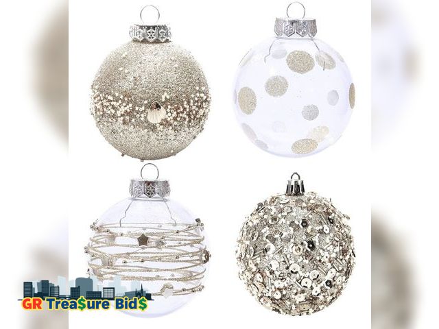 Lot 111-30991 - New 8 pc Clear Christmas Ball Ornaments for Christmas Tree Decorations Hanging Balls 8 Pcs 3.15" Gli...