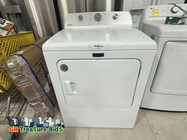 Lot 111-60792 - New Maytag MGD4500MW1 Dryer 7.0 cu. ft. Vented Gas Dryer in White