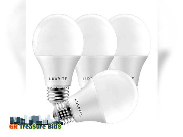 Lot 111-81245 - New Simply Conserve A19 LED Light Bulb 50W Equivalent, 2700K Warm White Dimmable, 800 Lumens, Standa...