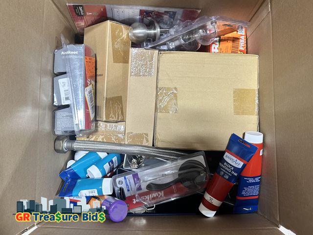 Lot 111-01123 - Mixed GENERAL MERCHANDISE full Medium box