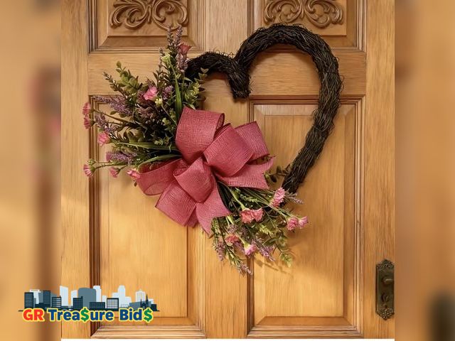 Lot 111-52406 - New Spring Door Wreath 1pcs Lavender Heart Wreath for Door &amp; Wall, Perfect Valentine's Day &amp;...