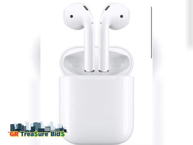 Lot 111-82872 - New Wireless Charging Case Compatible with AirPods 2 &amp; 1