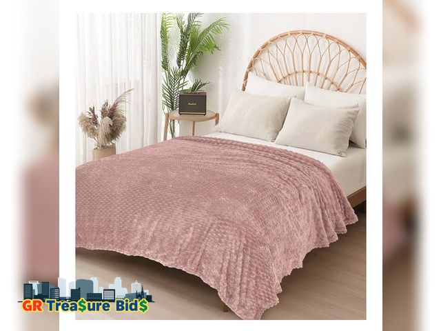 Lot 111-55182 - KORBLISS Fleece Twin Blanket for Couch and Bed, 60x80 Inches Soft Cozy 3D Decorative Jacquard Flanne...