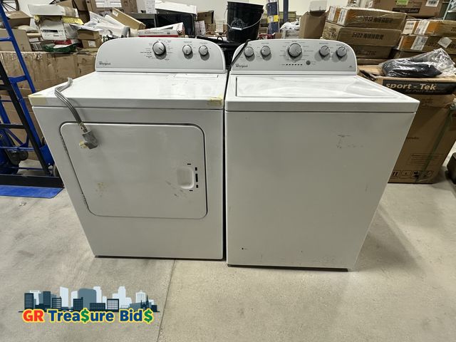 Lot 111-62528 - washer and dryer set